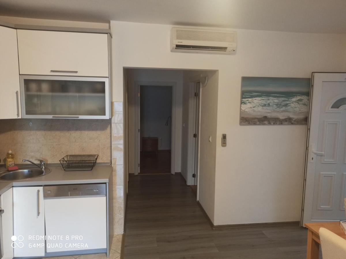 Apartments Zo Makarska Esterno foto